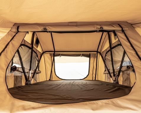 ROOF TENT WITH VESTIBULE